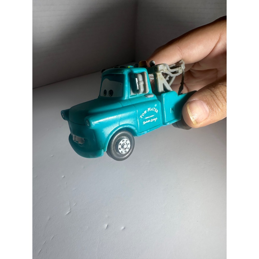 Disney Pixar Cars Tow Mater Teal Blue Towing Salvage Radiator Springs Diecast - Picture 8 of 11